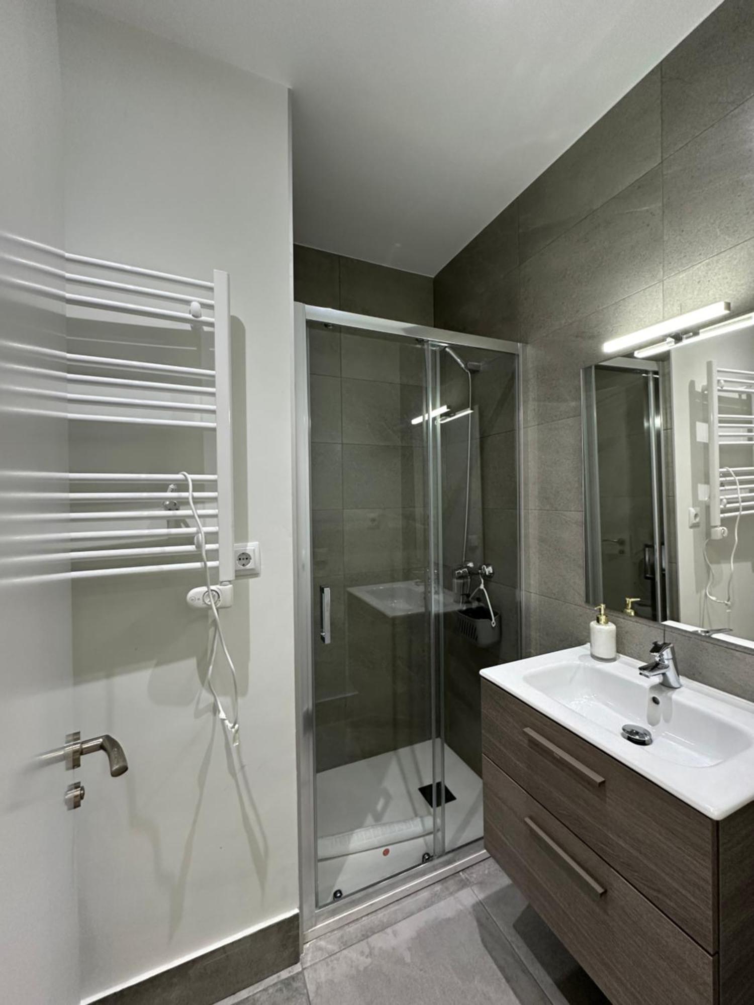 Apartamento Andres Tamayo Av America Madrid Buitenkant foto